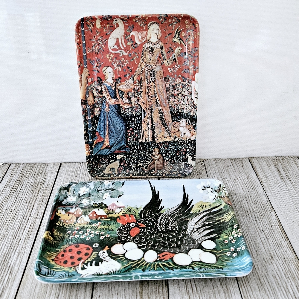 Pair of Melamine Trinket Trays Marked Made in Italy Coasters Country Chicken and